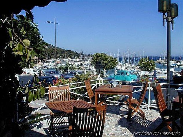 Hotel Le Richiardi การ์เกราน ร้านอาหาร รูปภาพ