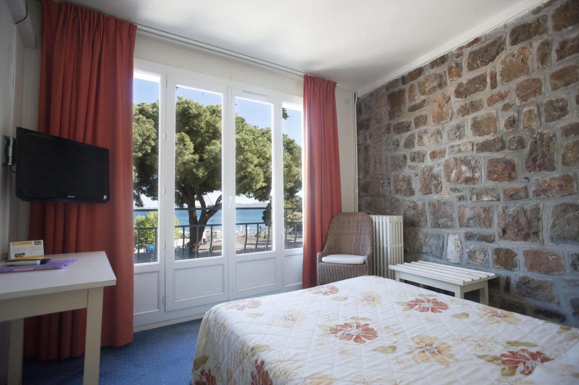 Hotel Le Richiardi การ์เกราน ภายนอก รูปภาพ